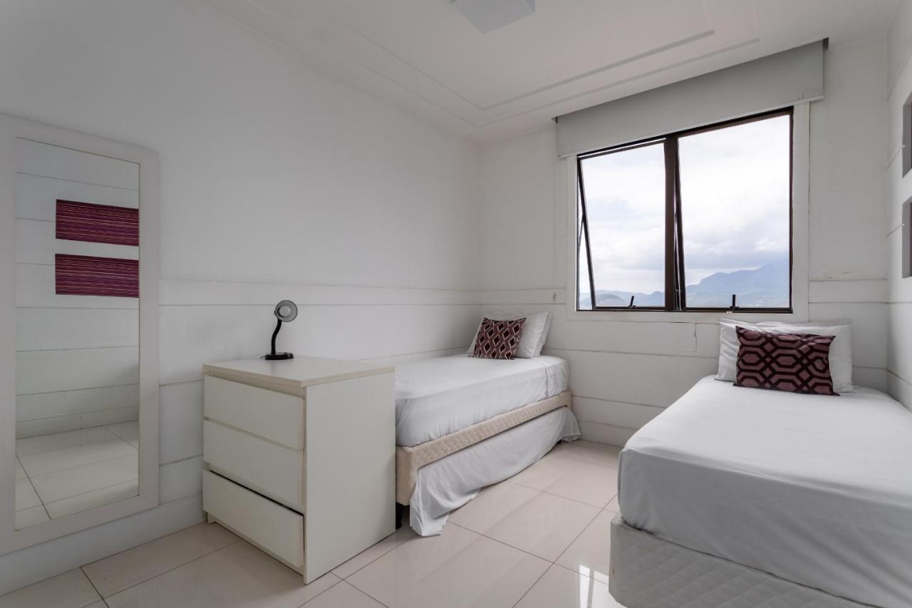 Cobertura Na Barra Da Tijuca 6 Pessoas - Lc2207 Apartamento